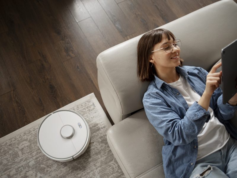 young-woman-using-home-technology